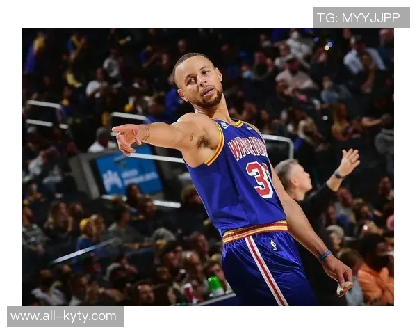 路威建议库里转型为雷阿伦式定点射手迎接职业生涯新阶段