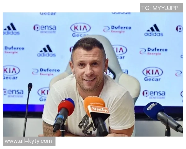 卡萨诺澄清与阿莱格里关系良好称其曾赞扬自己助力意甲夺冠