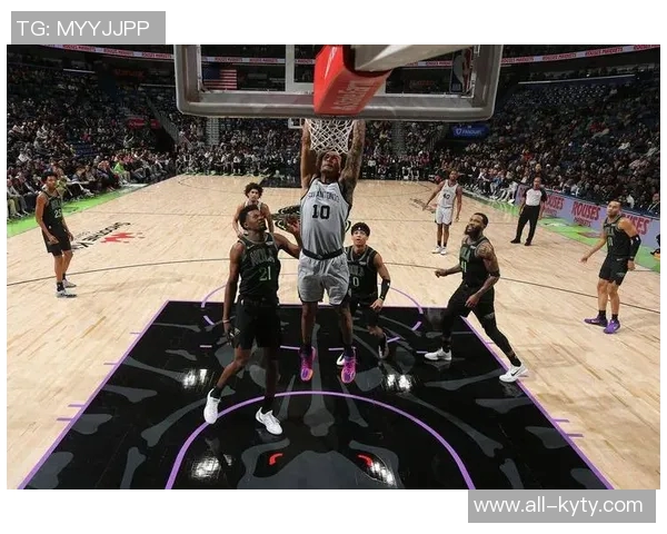 奎因砍下33分10篮板10助攻4盖帽成新秀之星追平乔丹传奇表现