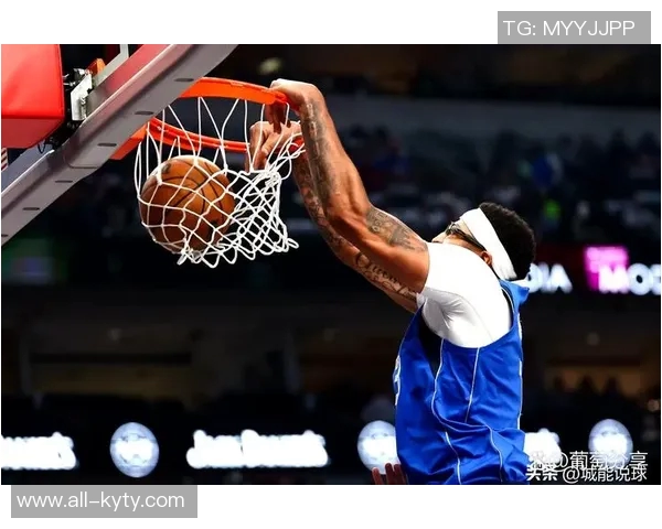 浓眉与欧文仅联手一场独行侠赛季几近终结引发唏嘘感慨